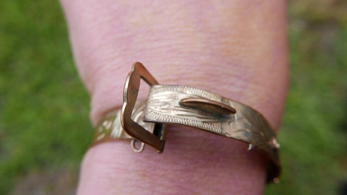 Vintage Excalibur 1/20 RG pre-loved buckle bangle , exclusive to Harrods, by Hatton Garden London. C30