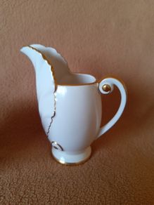 Carlton Ware - Creamer & Sugar Bowl.