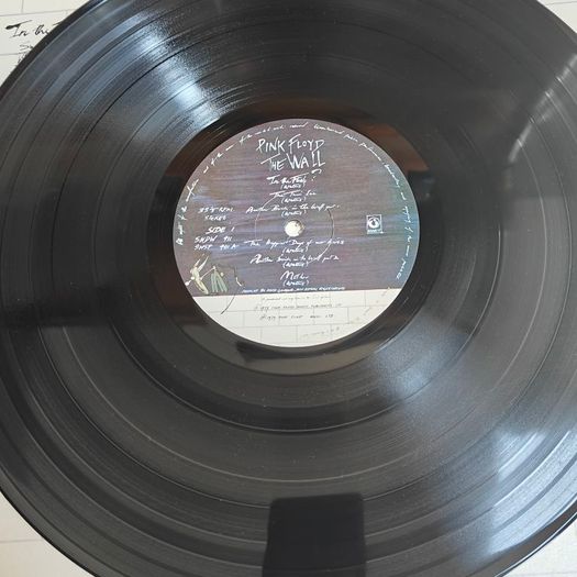 Pink Floyd, The Wall G/F LP with inners 1979 reissue