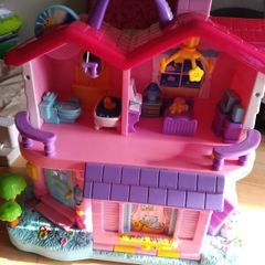Hamleys toy house