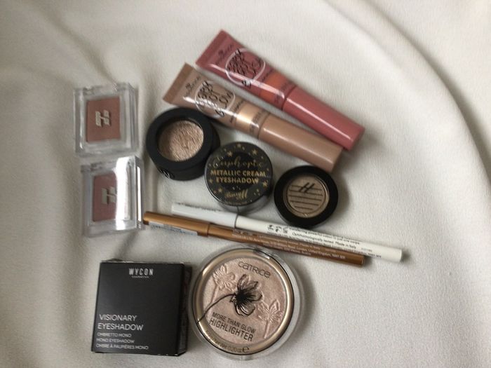 Make up Bundle New and Swatched