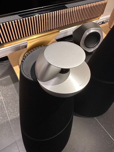 Stunning Bang and Olufsen Beolab 9 Floorstanding Speakers 500W world class Absolutely Jaw Dropping Performance