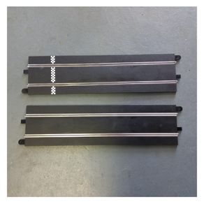 Scalextric C8505: 2x New Extra Long Track Straights (extension pack with Finish Line)