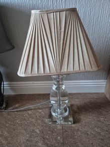 Table lamp
