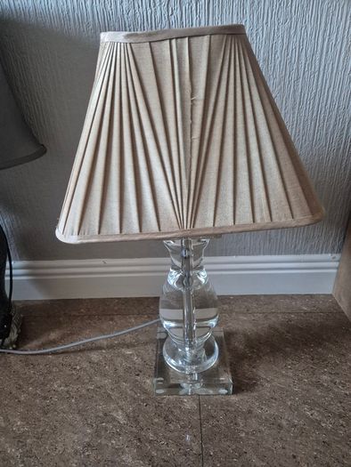 Table lamp