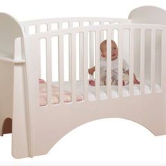 Lyndam cot