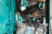 Makita CLX228AJ 12V Cordless kit Only 1 battery