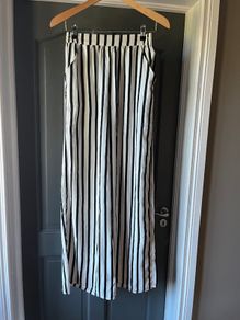 ZARA B&W wide leg stripped culottes Size XS/8