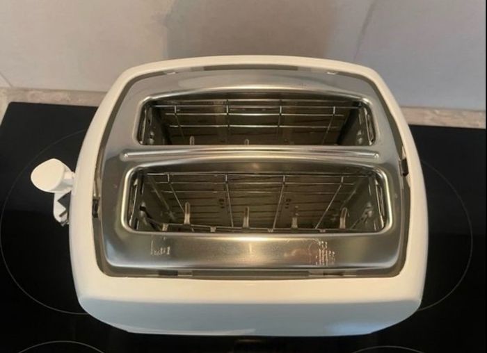 Toaster Russle Hobbs two slice white