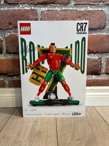 Lego Editions 43016 Cristiano Ronaldo - Soccer Legend Brand New Sealed