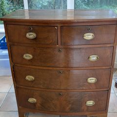 Bow fronted chest of drawers