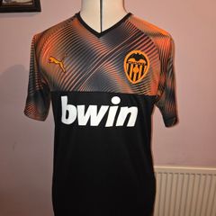 Valencia 2019/20 Away Jersey - Medium size