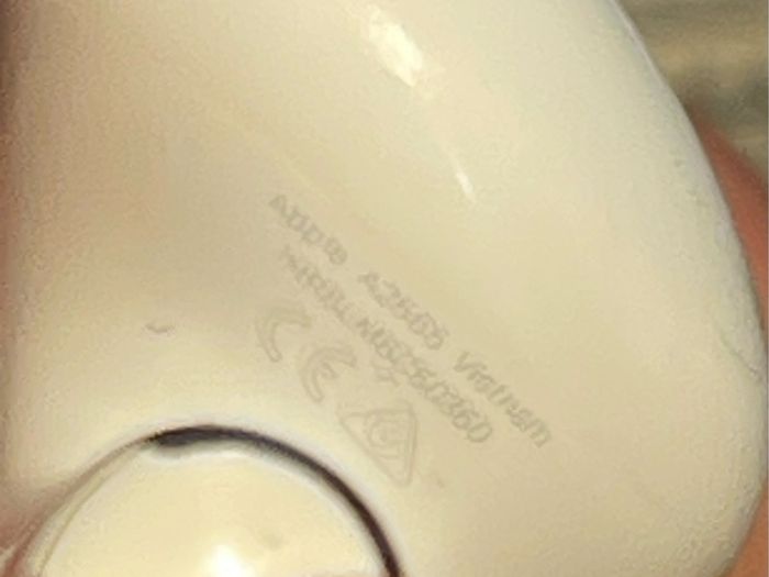 AirPods 3- Right AirPod replacement A2565