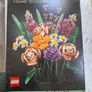 Lego Botanicals - Flower Bouquet 10280 Image 2