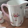 Shelley dainty rose and red daisy water jug and 6 beakers Image 6