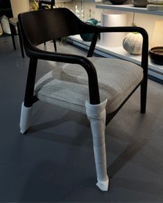 Lounge Chair Dark Espresso Oak Beige Fabric