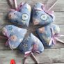 Hanging decorative hearts. Image 5