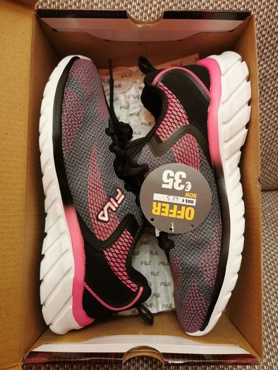 Junior girls FILA runners NEW size UK 4