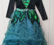 Young girls halloween costume princess dress black/green suit 7/8 yrs