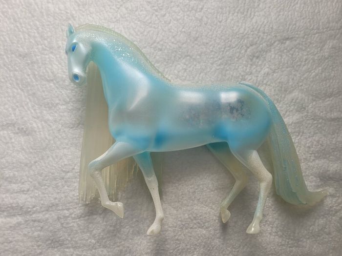 Disney Frozen Water Nokk Ice Horse