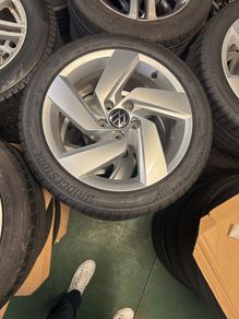 Genuine VW Golf GTE alloys with tyres