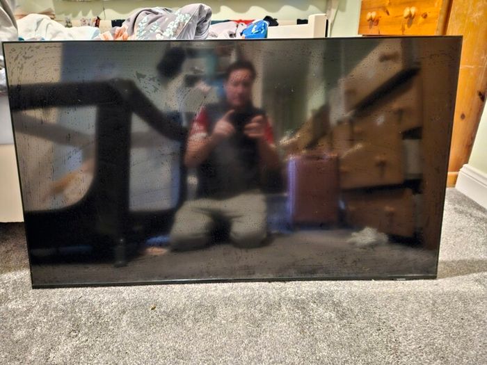 Samsung 1080p. Never used. 600new.