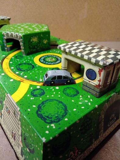 Vintage Russian wind up  Tin Toy  - Town - City