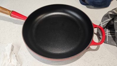 Le Creuset Cast Iron Pan ( RED)