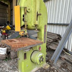 Band saw