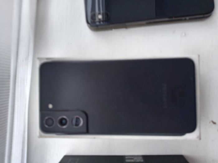 Samsung and apple bundle