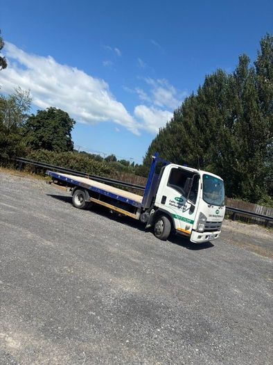 Isuzu NPR 13ft flatbed
