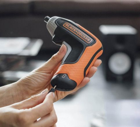 Black and Decker 3.6v Cordless Screwdriver + Bits + Case