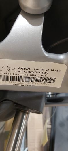2 Premium Office Chairs Contessa/Teknion