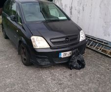Opel meriva petrol breaking.