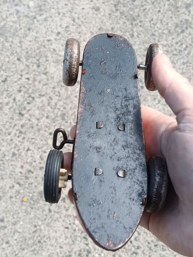 1940's Wind Up tinplate Car(Working)