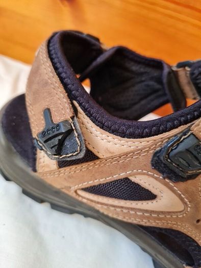 Ecco off the road sandles Size 8 eu 42 tan leather in good condition