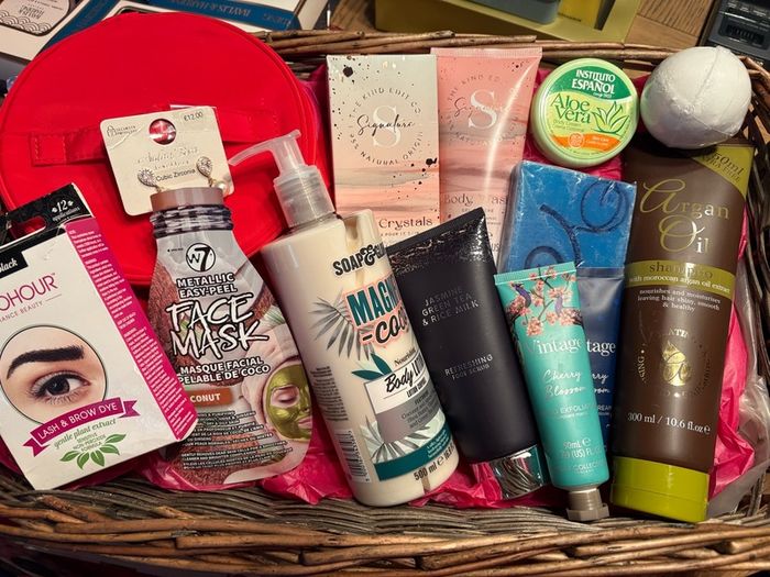 fab ladies gift  hamper