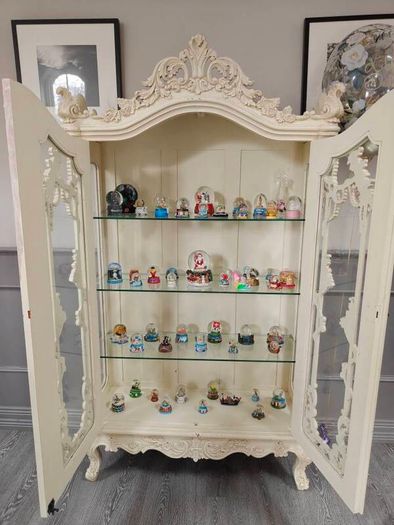 Display cabinet