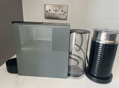 Nespresso machine & milk frother
