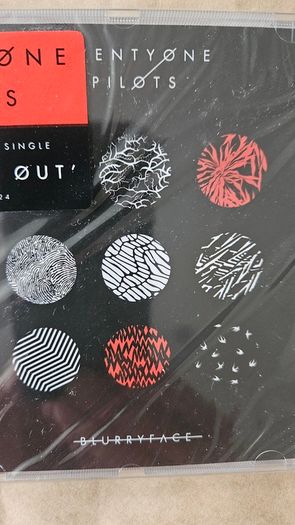 Twenty One Pilots - Blurryface. New CD
