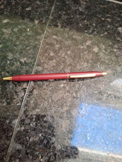 Wine coloured Cross pen