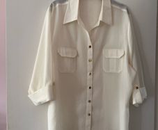 Boxy cream shirt