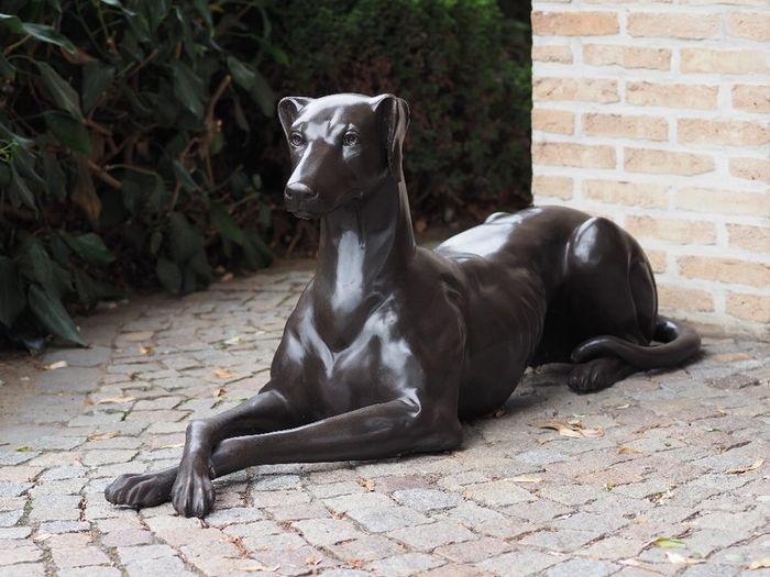 pair bronze statues