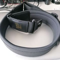 Ernie Ball polylock neoprene padded guitar strap