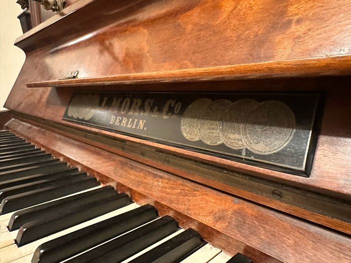 Beautiful upright Piano