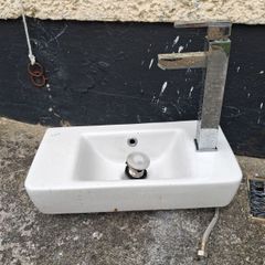 Small Sink