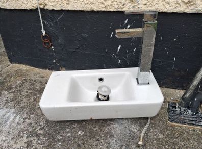 Small Sink