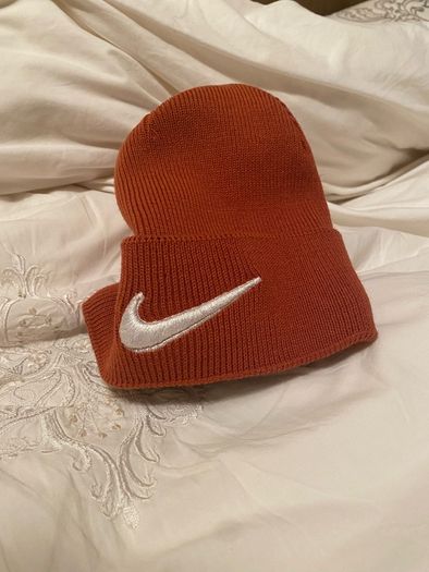 hat