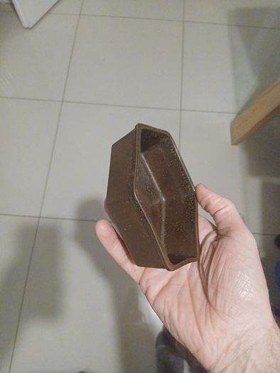Vintage Kilkenny design workshop (kdw) ,Hexagonal studio pottery dish,Louis Le Brocquy Logo