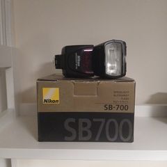 Nikon SB700 speedlight